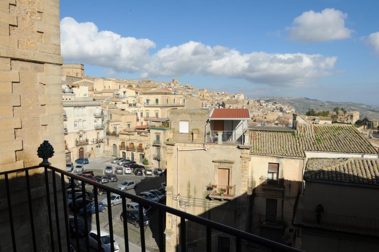 Al Centro Storico Bed & Breakfast Caltagirone Bagian luar foto