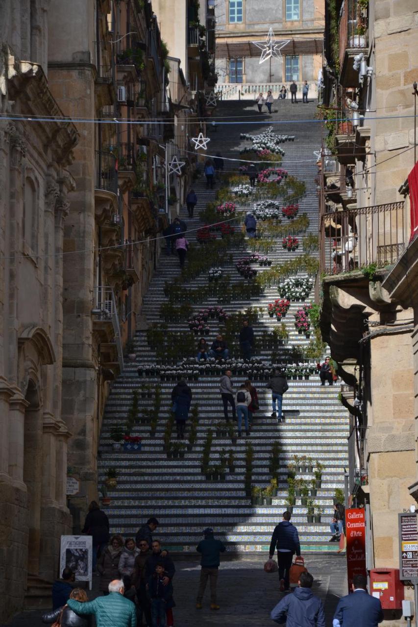 Al Centro Storico Bed & Breakfast Caltagirone Bagian luar foto